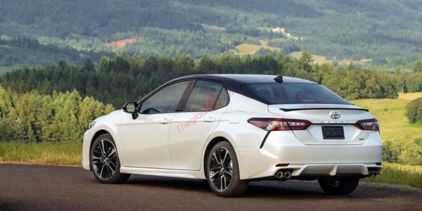 độ xe Toyota Camry TRD Sportivo 2020