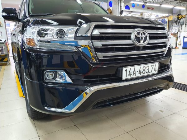 Ốp cản trước bộ body kit độ cho xe Land Cruiser V8