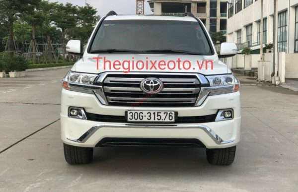 Ốp cản trước bộ body kit độ cho xe Land Cruiser V8 2020