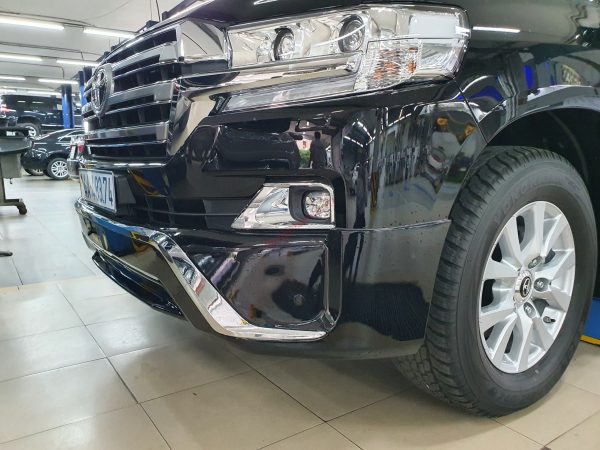 Ốp cản trước bộ body kit độ cho xe Land Cruiser V8