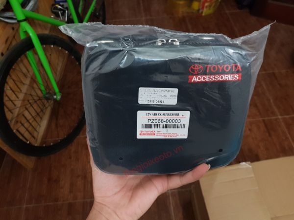 Bơm lốp điện tử Toyota chính hãng