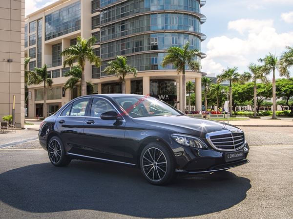 MERCEDES BENZ C200 exclusive 2020