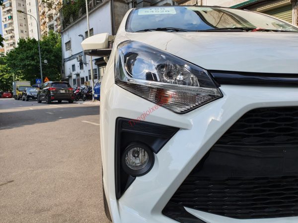 Cụm đèn pha trên Toyota Wigo