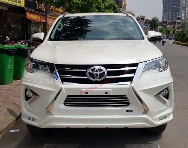 ốp cản trước Body kit Lexus FreeForm độ cho Toyota Fortuner 2021