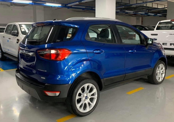 Hông xe Ford Ecosport 2022