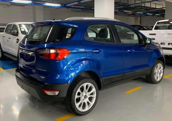 Hông xe Ford Ecosport 2022