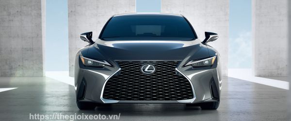 đầu xe Lexus IS 2022