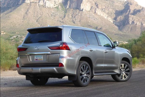 Đánh giá ngoại thất Lexus LX570 2021