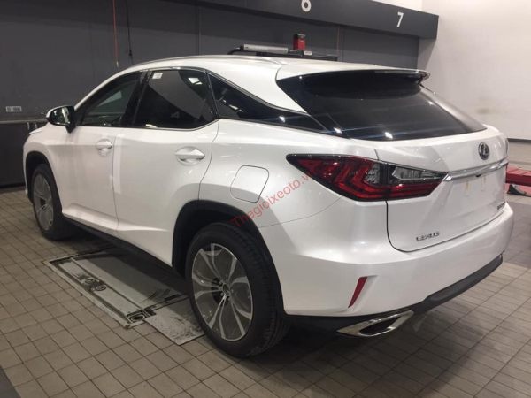 Đánh giá ngoại thất Lexus RX300 2021