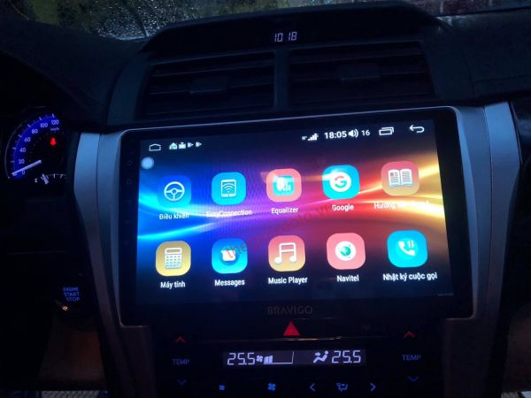 màn hình android bravigo cho xe camry