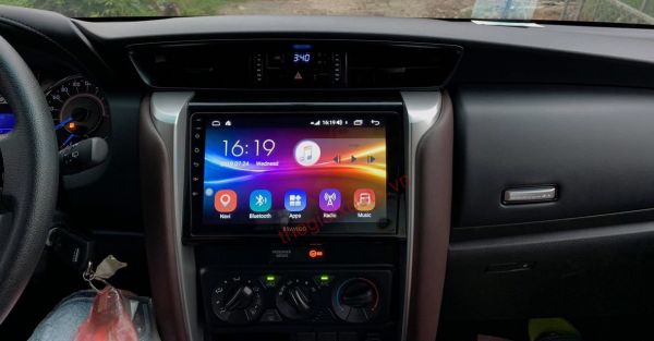 màn hình android bravigo cho xe toyota fortuner