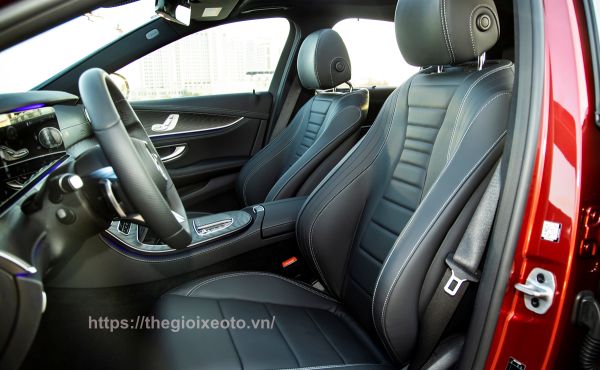 Ghế ngồi Mercedes E 300 AMG 2022