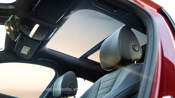 cửa sổ trời Mercedes E300 AMG 2022