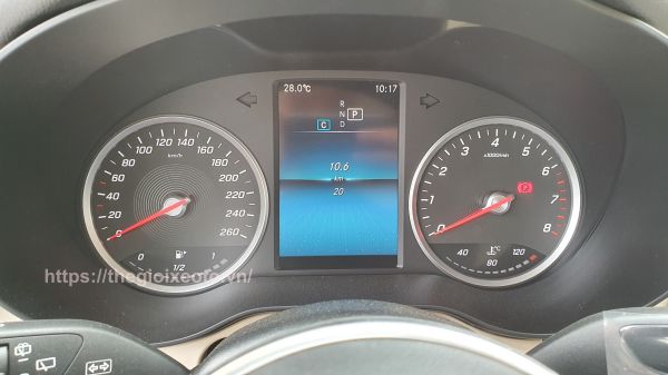 đồng hồ đa thông tin Mercedes GLC200 4Matic 2021
