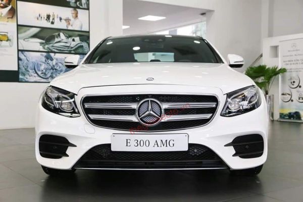 Hình ảnh Mercedes E 300 AMG 2019