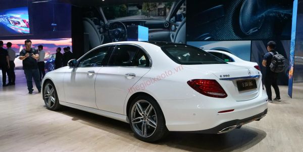 Phần thân xe E350 AMG