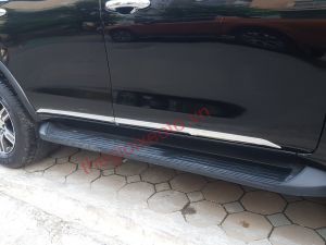 Nẹp sườn mạ crom xe Fortuner