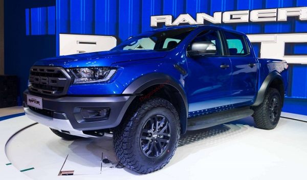 Ford Ranger Raptor màu xanh dương 