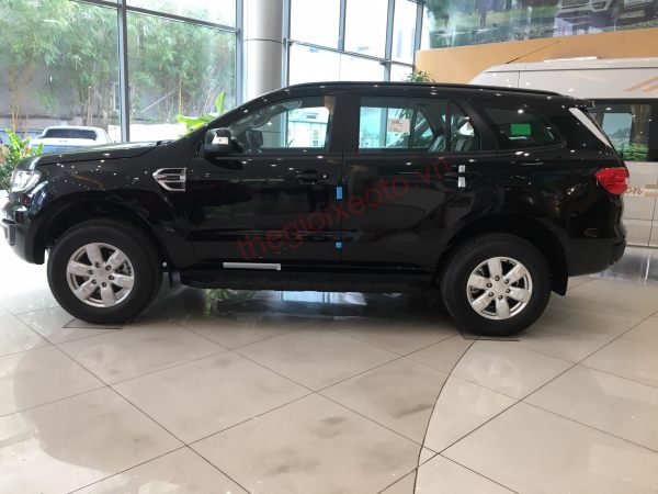 Ngoại thất Ford Everest 2021 màu đen