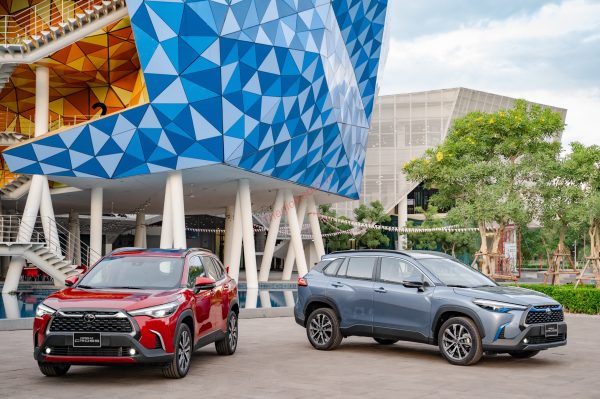 Thông số kỹ thuật Toyota Corolla Cross 2022