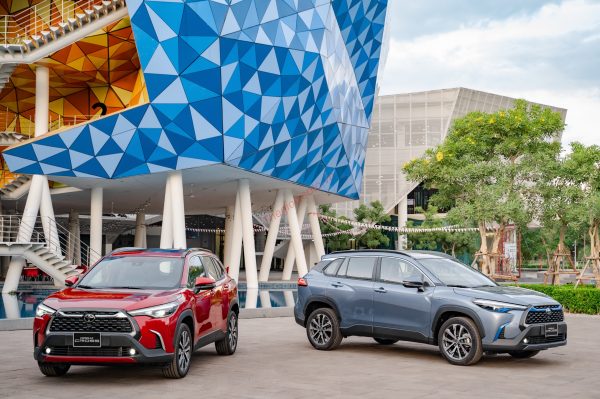 ảnh toyota corolla cross 2021