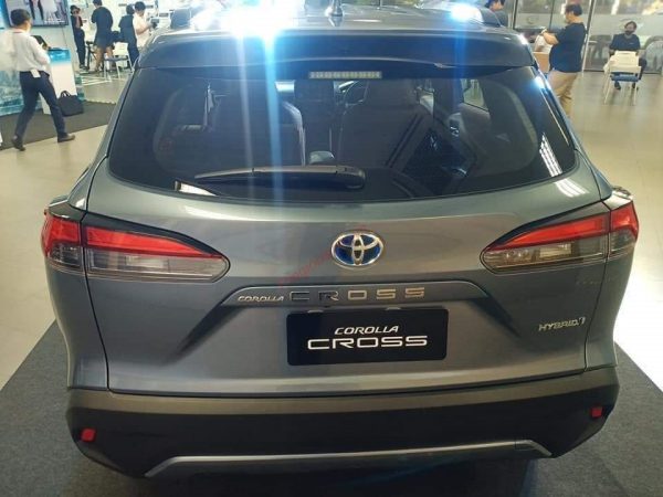 đuôi xe Toyota Corolla Cross 2021