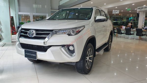 Phần đầu xe Fortuner 2020