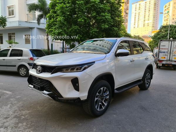 Toyota Fortuner 2022 thêm trang bị giá tăng cao nhất 42 triệu đồng tại  Việt Nam