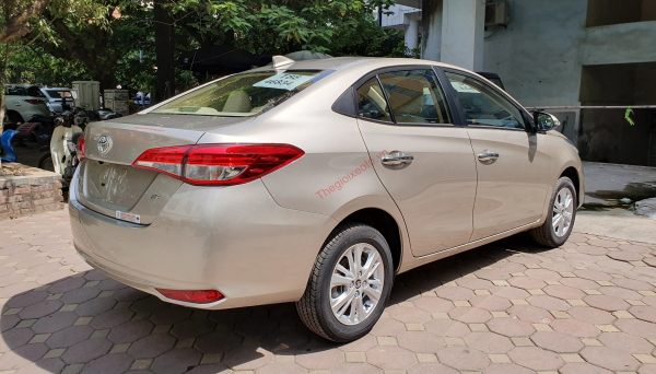 hông xe toyota vios