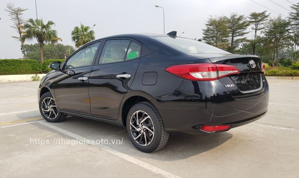 hông xe Vios G 2021