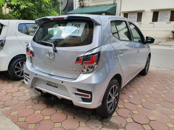hông xe toyota wigo 2022