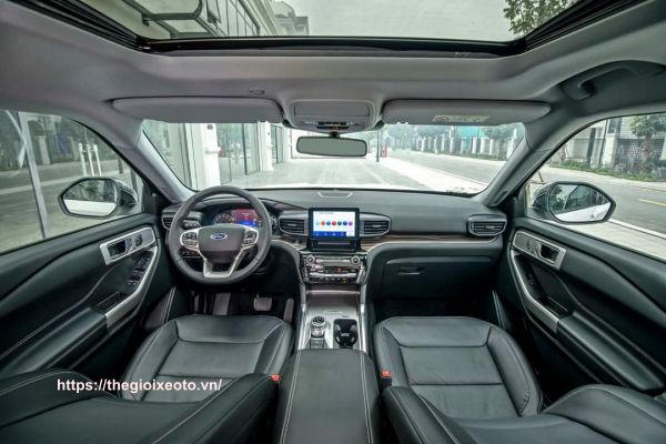 nội thất Ford Explorer 2022