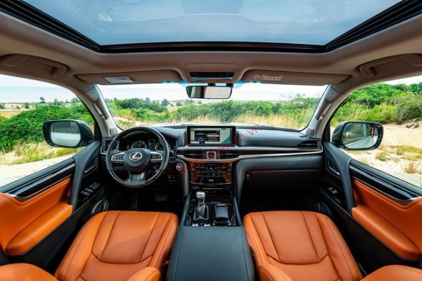 Đánh giá nội thất Lexus LX 570 2021