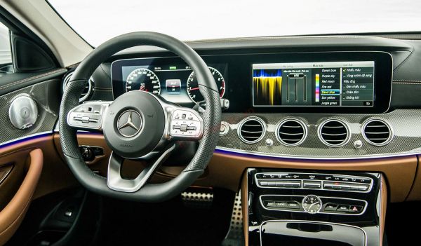 Nội thất Mercedes E350 AMG