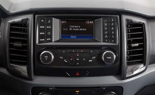 hệ thống âm thanh CD ford everest