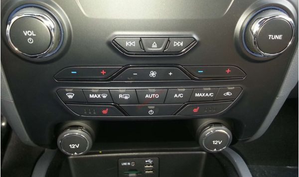 Hệ thống điều hòa tự động ford everest