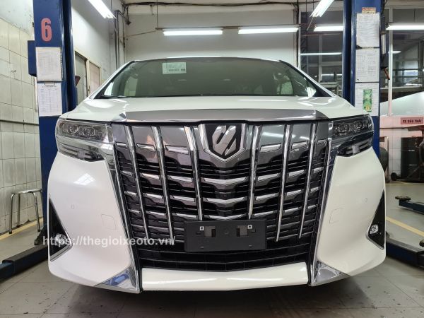 lưới tản nhiệt Alphard Luxury 2021