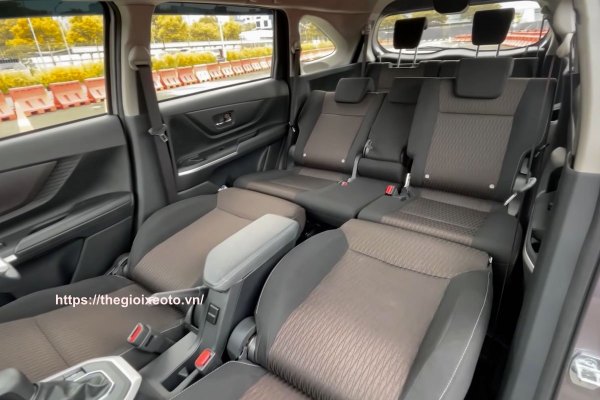 nội thất Toyota Avanza 2023