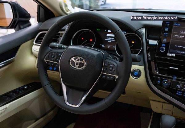 Vô lăng Toyota Camry 2022