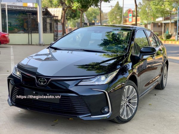 Đánh giá xe Toyota Corolla Altis 2022