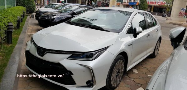 Ngoại thất Toyota Altis 2022