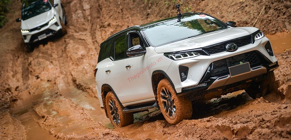 Toyota Fortuner 2023