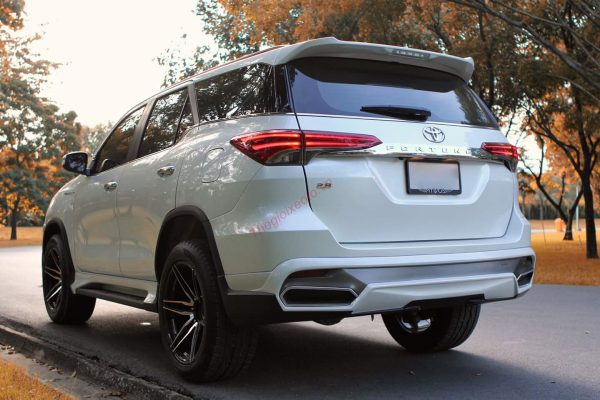 đuôi xe bộ body kit lexus ativus độ cho fortuner