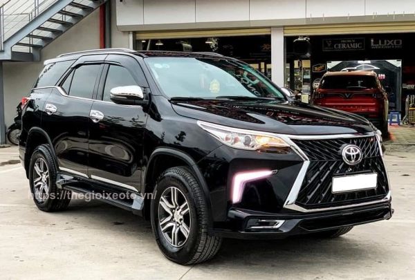 body kit Lexus LX570 Sport độ cho Fortuner 2020