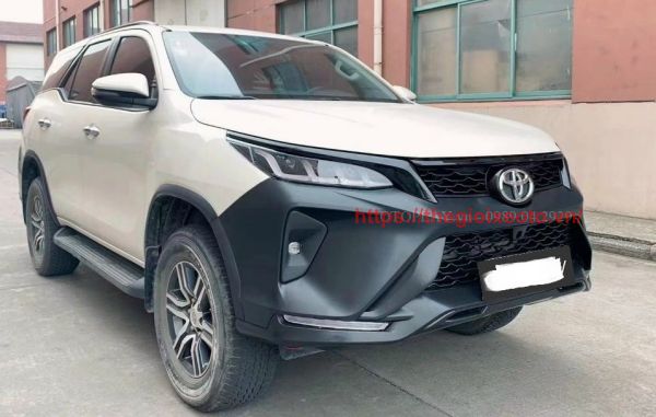 ngoại thất body kit xe Fortuner 2016-2021 độ lên Fortuner Legender 2021