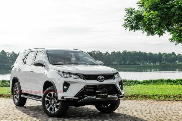 hình ảnh Toyota Fortuner Legender 2021