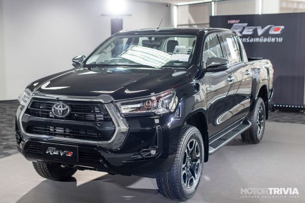 Phần đầu xe Hilux 2021