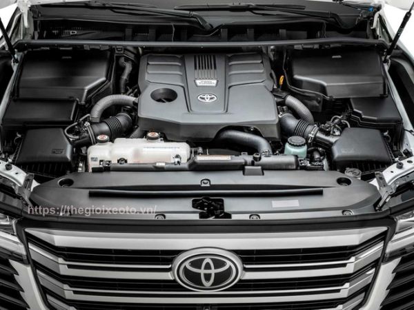 Động cơ trên xe Toyota Land Cruiser 2022 