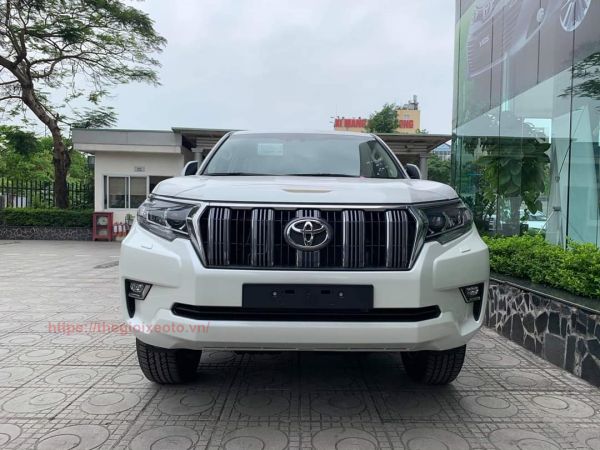 đầu xe toyota land cruiser prado 2021