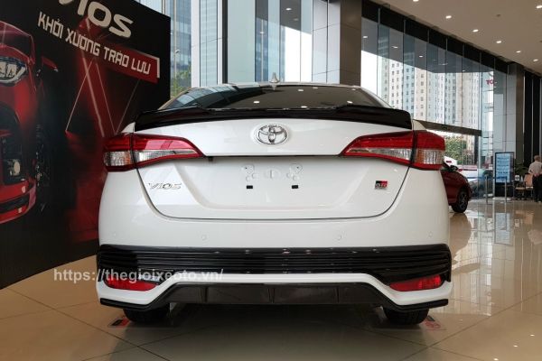 đuôi xe Vios GR-S 2021 bản thể thao